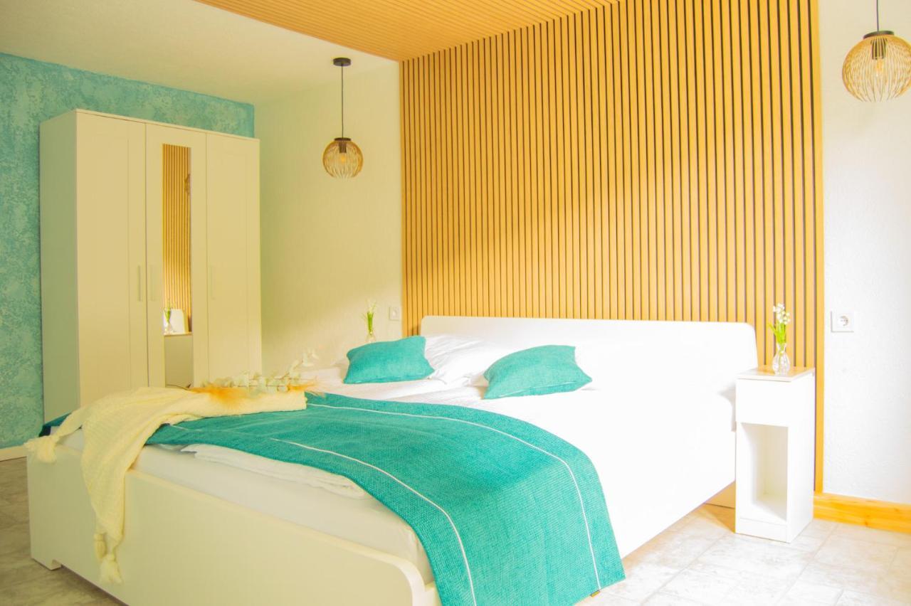 Wellnessoase Mitten In Der Wasserfallstadt Triberg Триберг Экстерьер фото