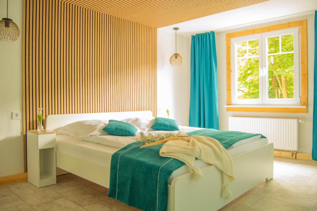 Wellnessoase Mitten In Der Wasserfallstadt Triberg Триберг Экстерьер фото